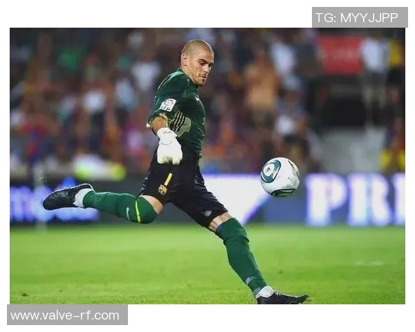 昔日辉煌如今落寞足球明星们的孤独瞬间合集图片