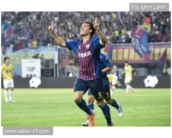 广州足球队以55分领跑洲际杯积分榜展现强劲实力